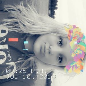 Meet your Posher, Kayla